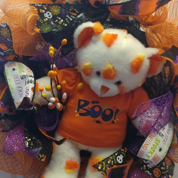Halloween Candy Corn bear deco mesh wreath - Picture 1 of 4